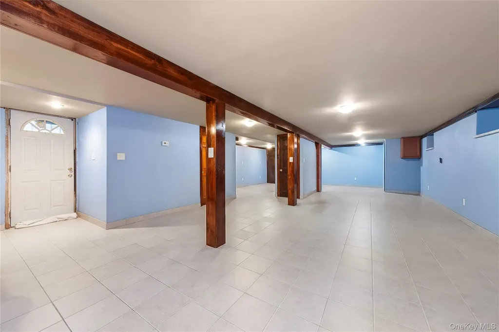 204-19 46 Road Bayside NY 11361