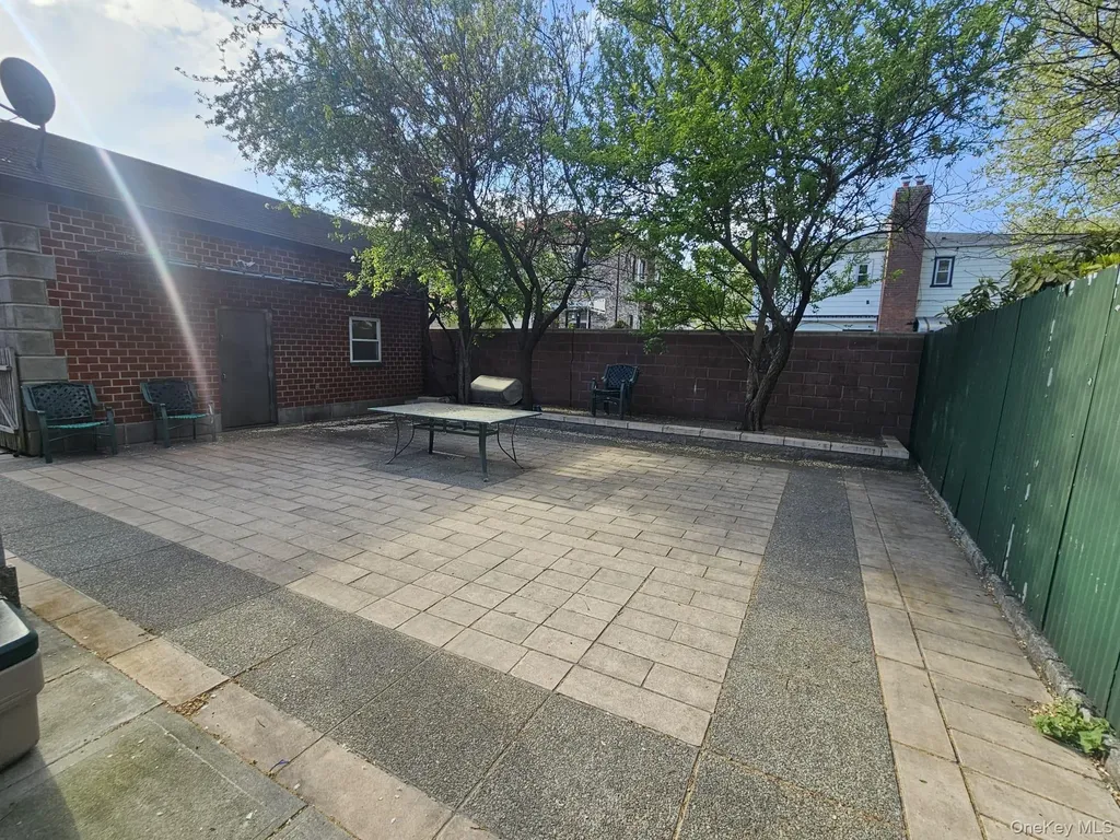 204-19 46 Road Bayside NY 11361