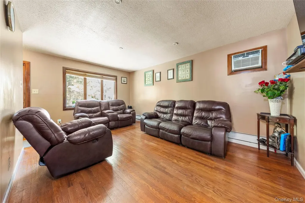 204-19 46 Road Bayside NY 11361