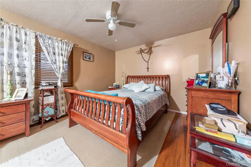 204-19 46 Road Bayside NY 11361