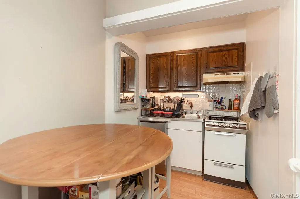 365 Broadway Dobbs Ferry NY 10522