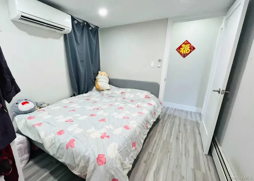 5423 153st Flushing NY 11355