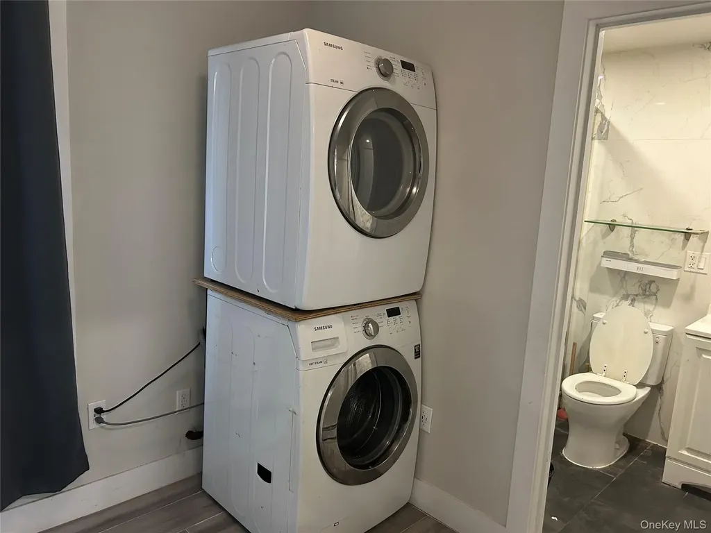5423 153st Flushing NY 11355