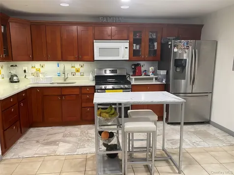 148-39 230th Place Springfield Gardens NY 11413
