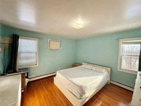148-39 230th Place Springfield Gardens NY 11413
