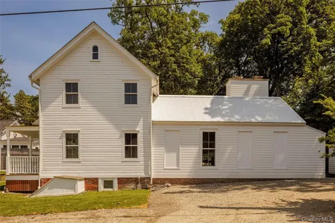18 James Street Rhinebeck NY 12574