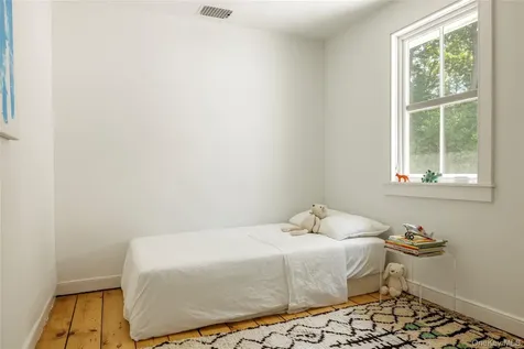 18 James Street Rhinebeck NY 12574