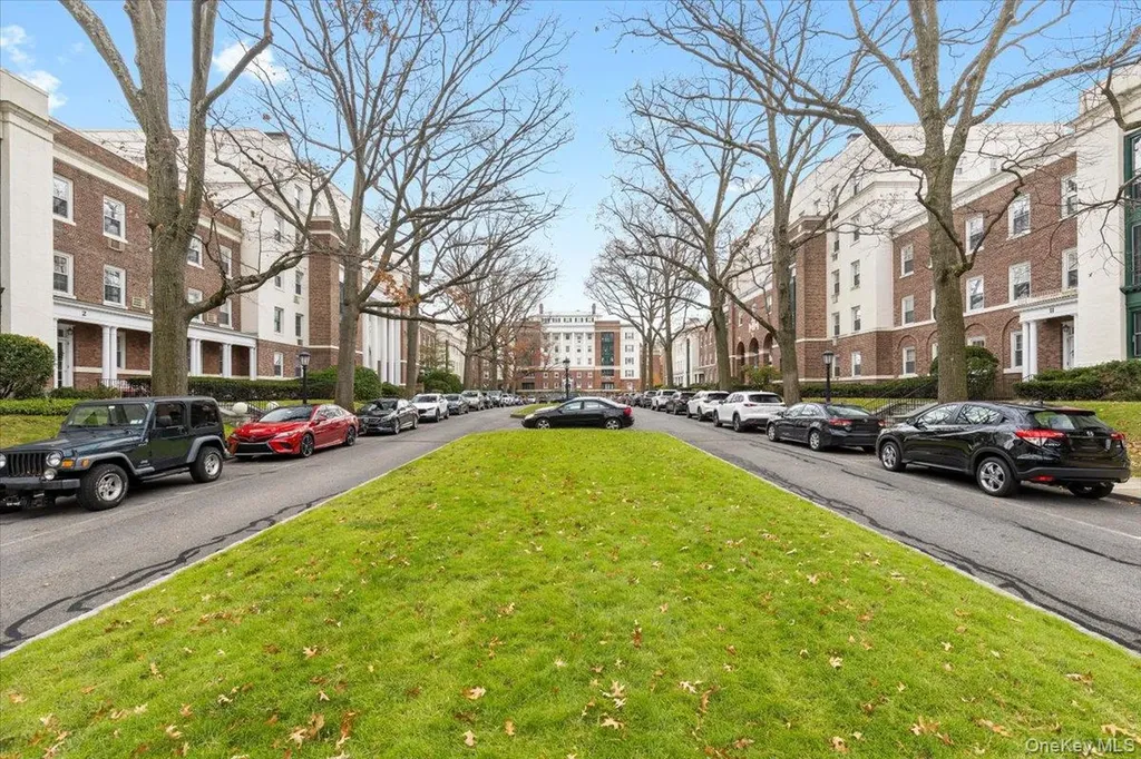 1 Brooklands Bronxville NY 10708