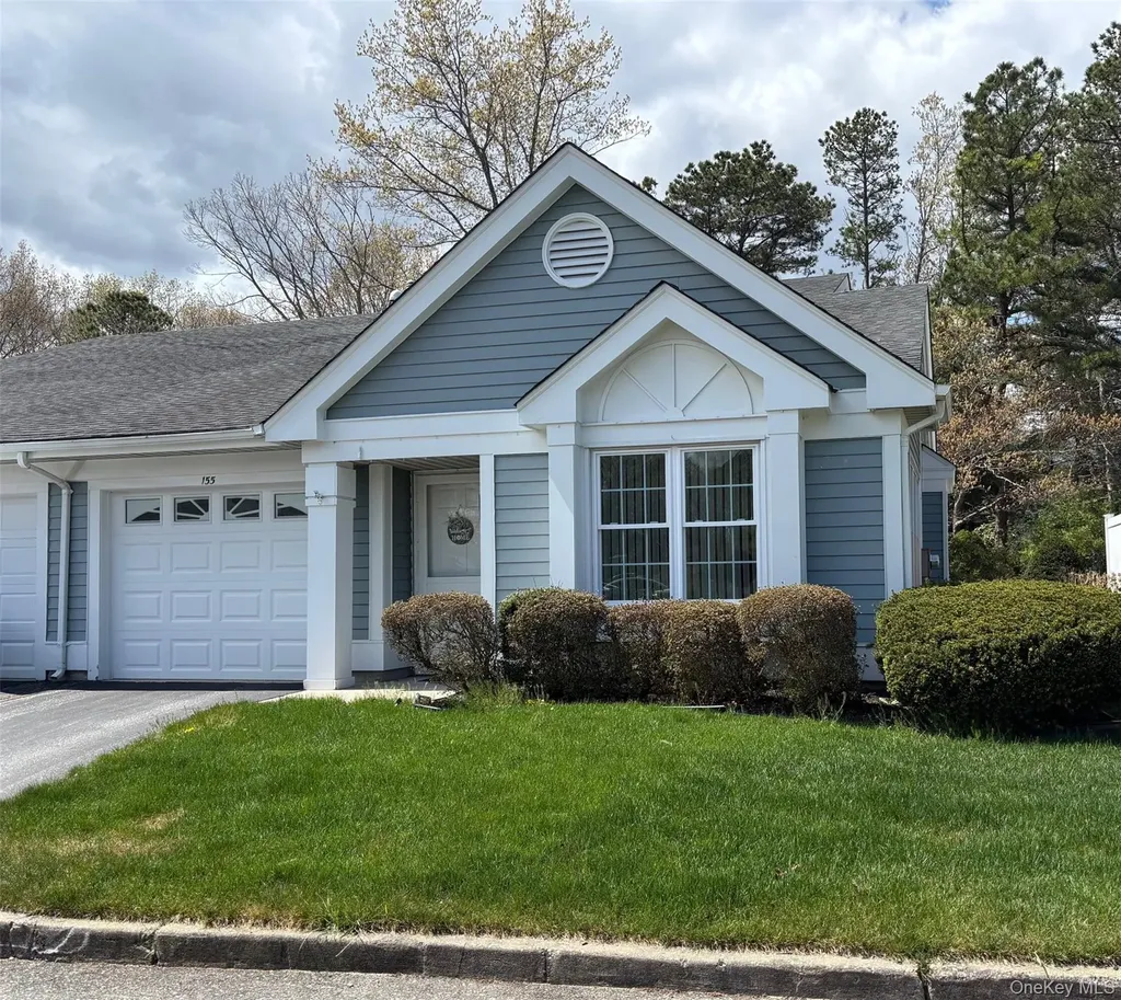 155 Glen Drive Ridge NY 11961