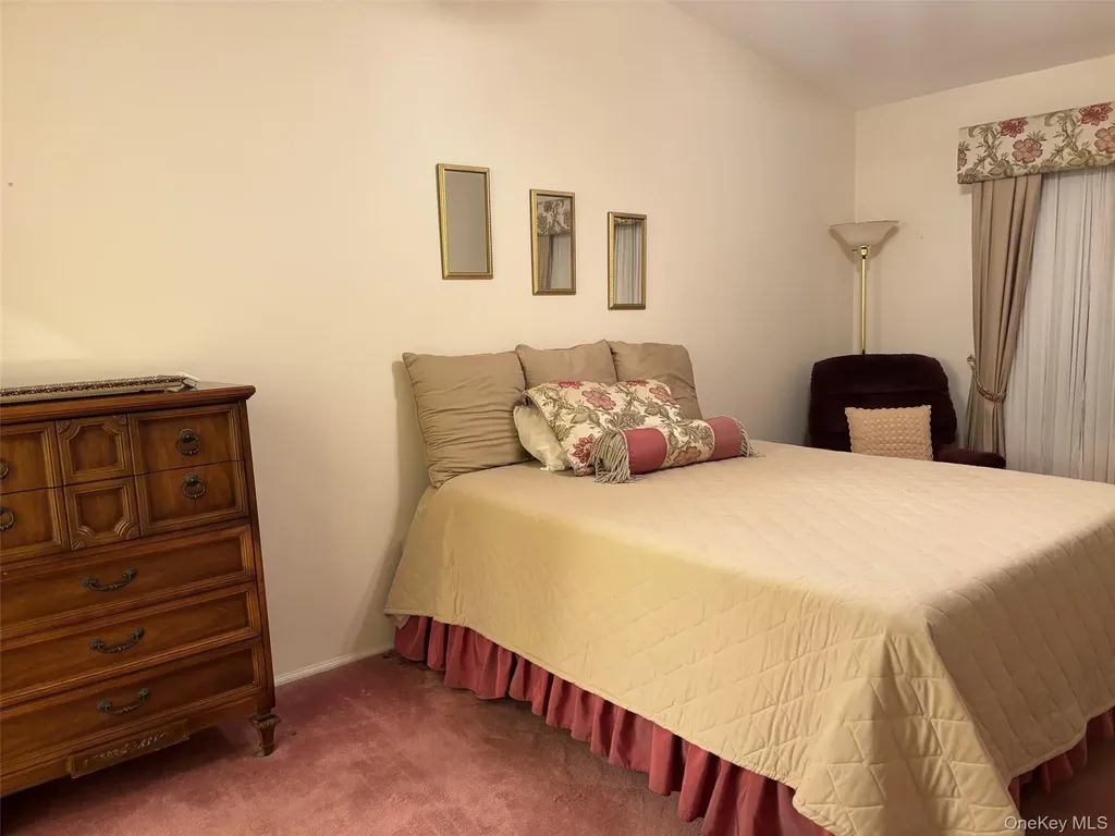 155 Glen Drive Ridge NY 11961