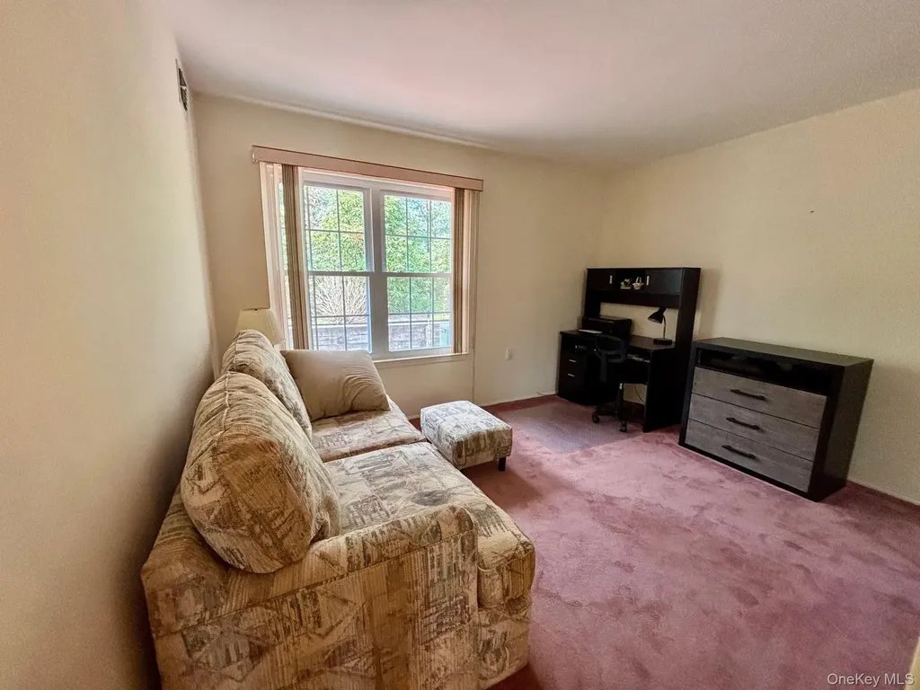 155 Glen Drive Ridge NY 11961