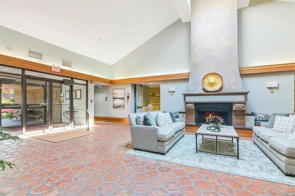 155 Glen Drive Ridge NY 11961