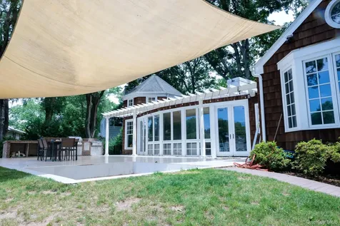 658 Shore Acres Drive Mamaroneck NY 10543