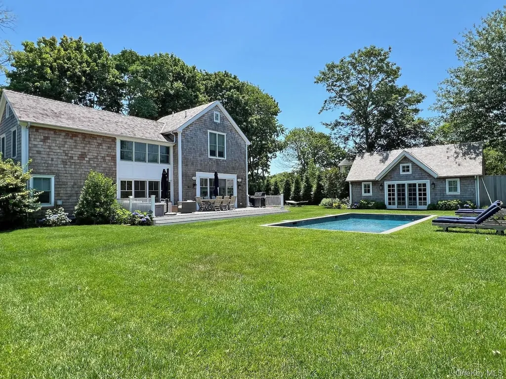 96 Miller Road Southampton NY 11968