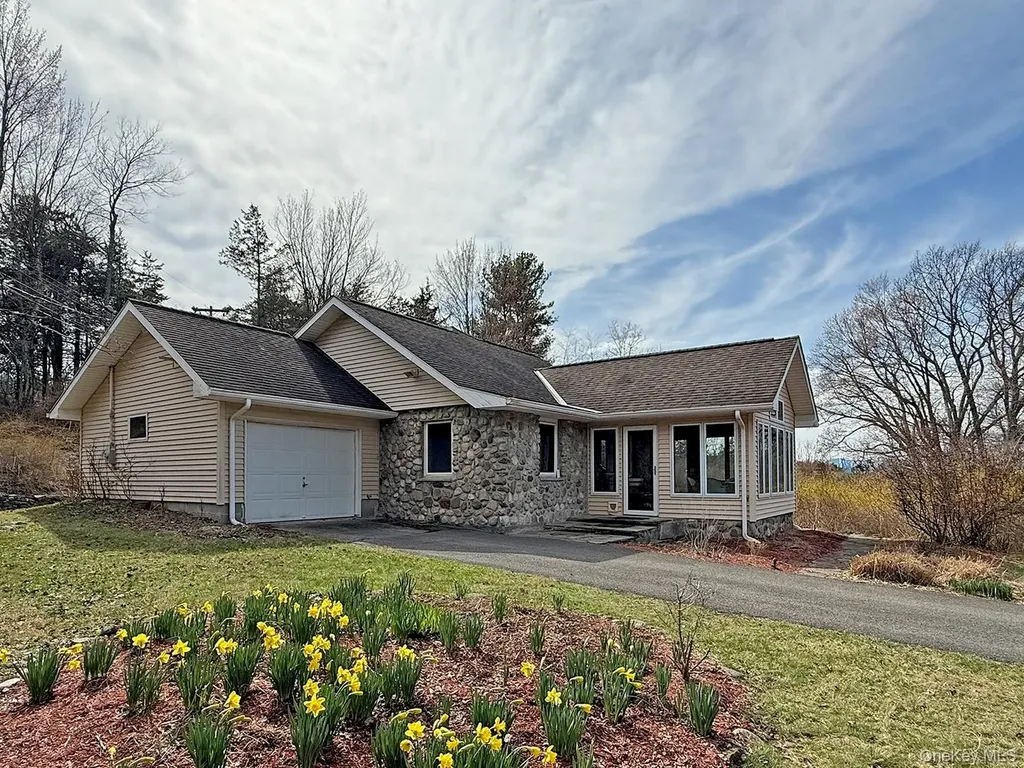 335 Miller Road Hudson NY 12534