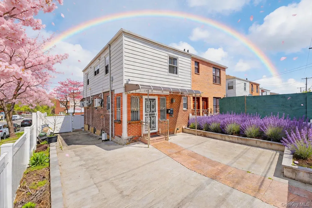 15001 Reeves Avenue Flushing NY 11367
