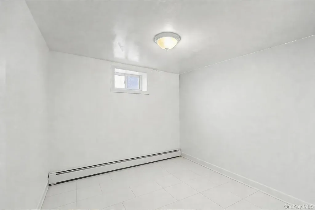 15001 Reeves Avenue Flushing NY 11367