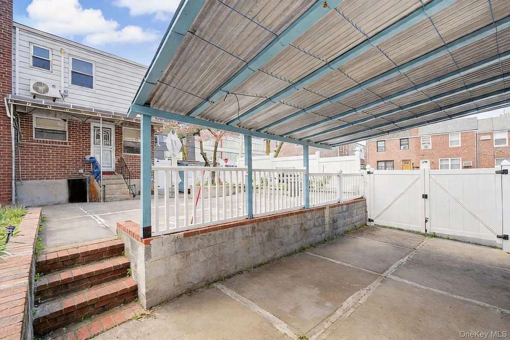 15001 Reeves Avenue Flushing NY 11367