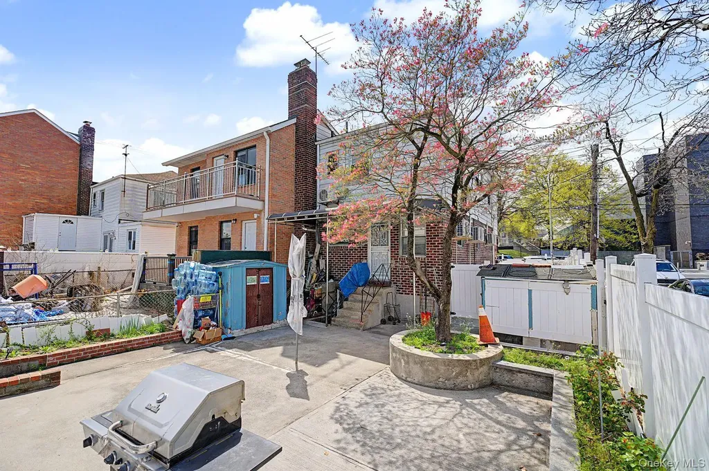 15001 Reeves Avenue Flushing NY 11367