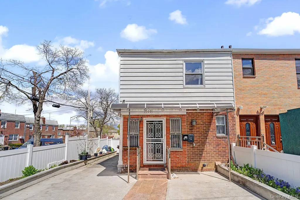 15001 Reeves Avenue Flushing NY 11367