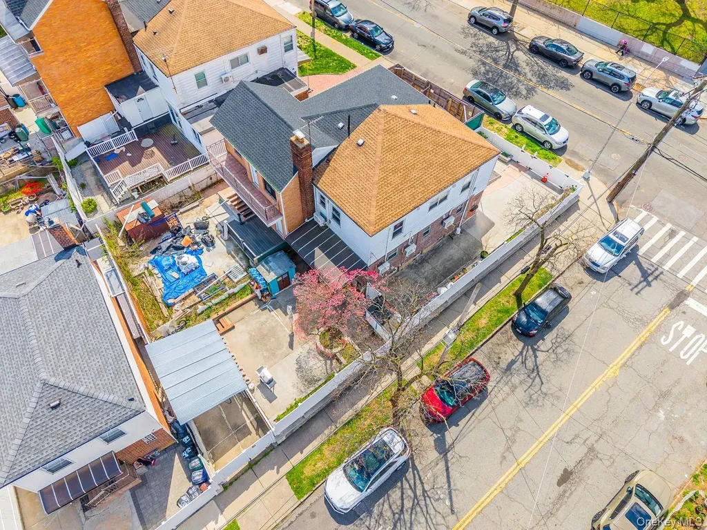 15001 Reeves Avenue Flushing NY 11367