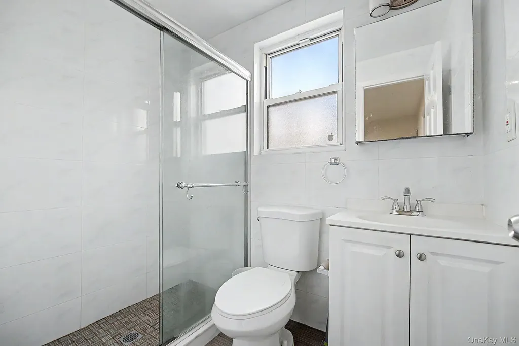 15001 Reeves Avenue Flushing NY 11367