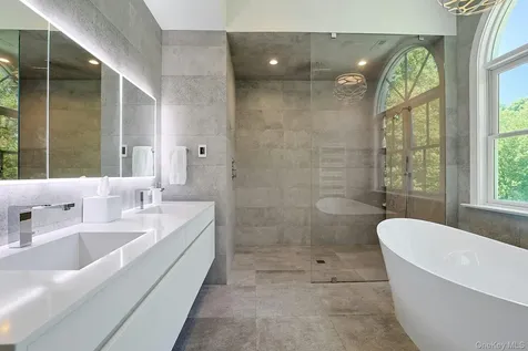 2 Emerald Woods Tarrytown NY 10591