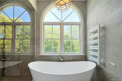 2 Emerald Woods Tarrytown NY 10591