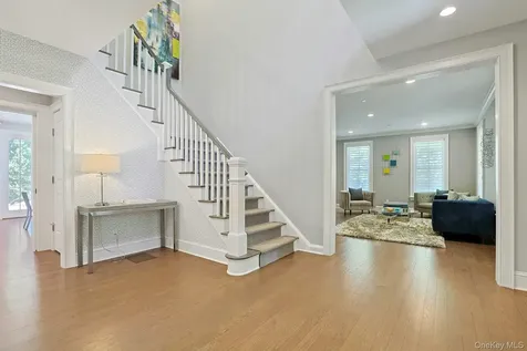 2 Emerald Woods Tarrytown NY 10591