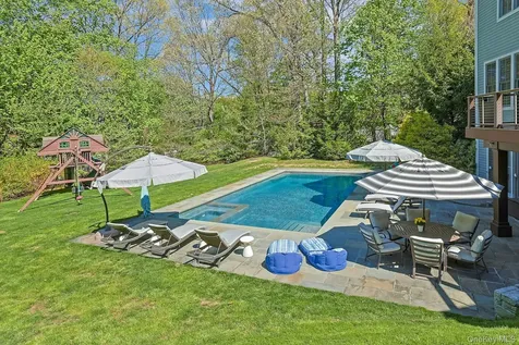 2 Emerald Woods Tarrytown NY 10591