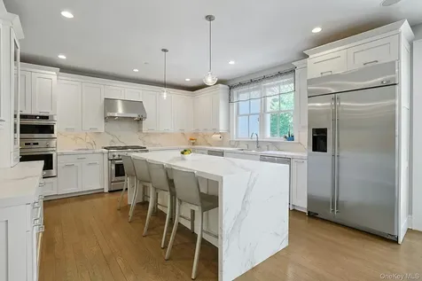 2 Emerald Woods Tarrytown NY 10591