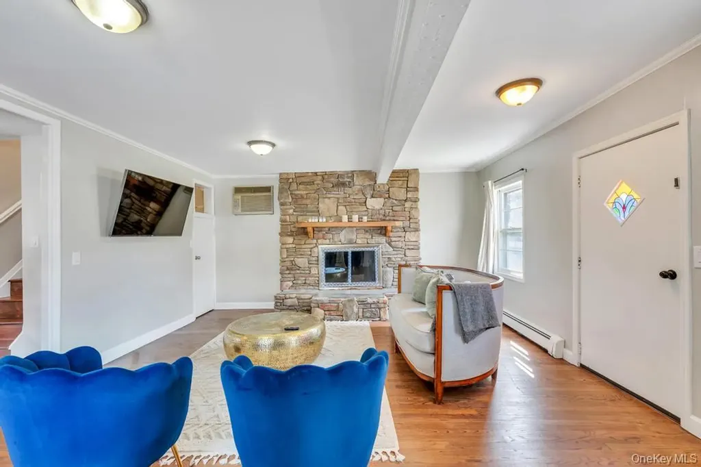 64 West Avenue Lawrence NY 11559