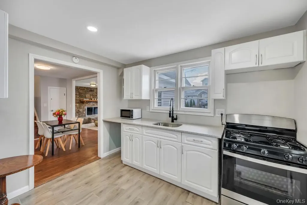 64 West Avenue Lawrence NY 11559