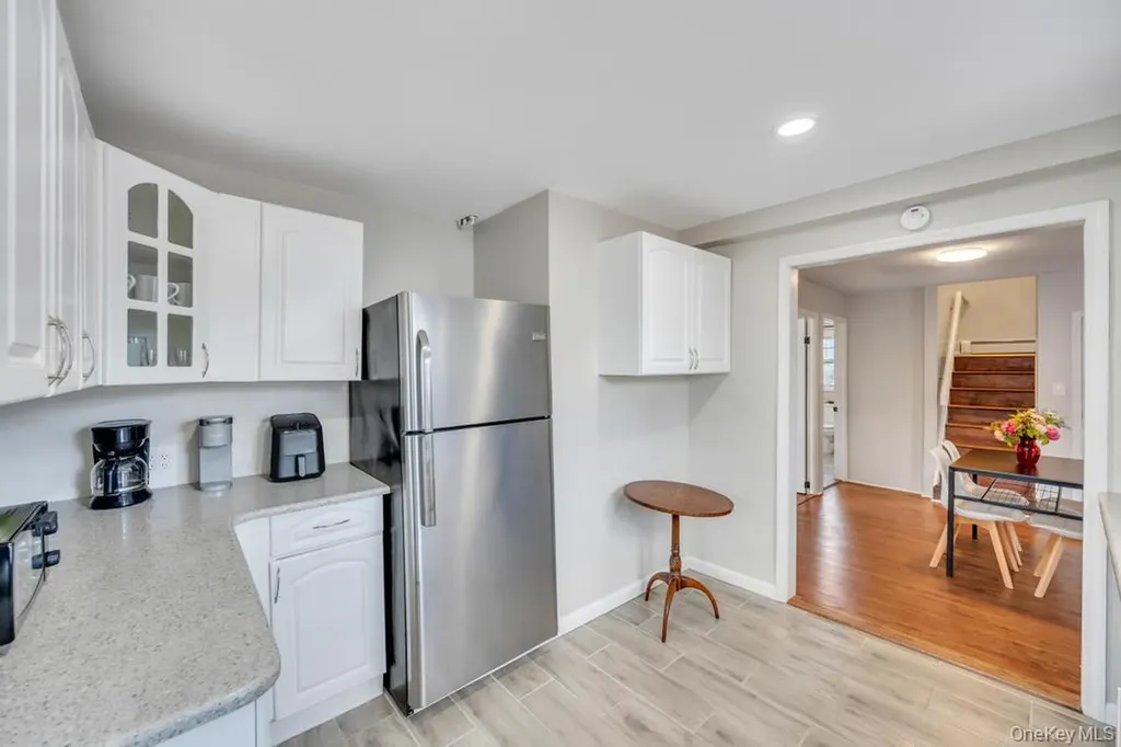64 West Avenue Lawrence NY 11559