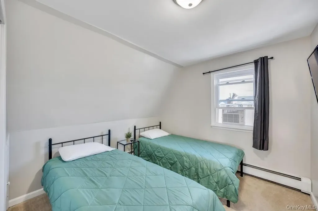 64 West Avenue Lawrence NY 11559