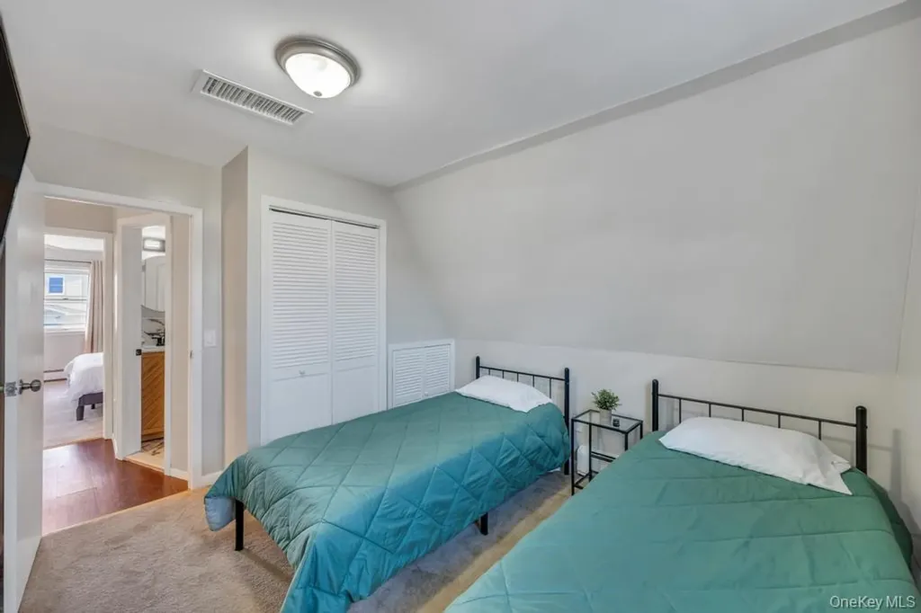 64 West Avenue Lawrence NY 11559