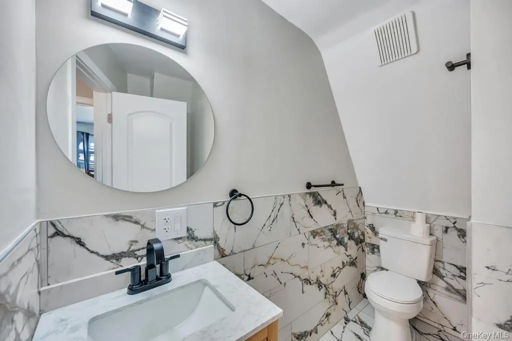 64 West Avenue Lawrence NY 11559