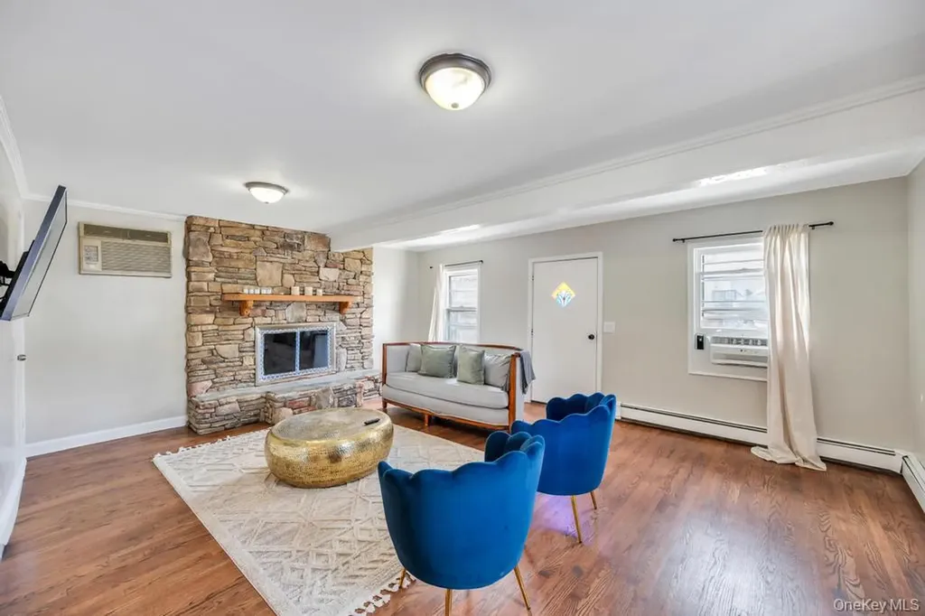 64 West Avenue Lawrence NY 11559