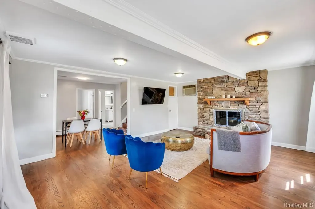 64 West Avenue Lawrence NY 11559