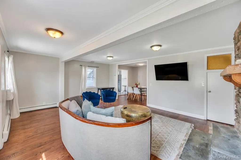 64 West Avenue Lawrence NY 11559