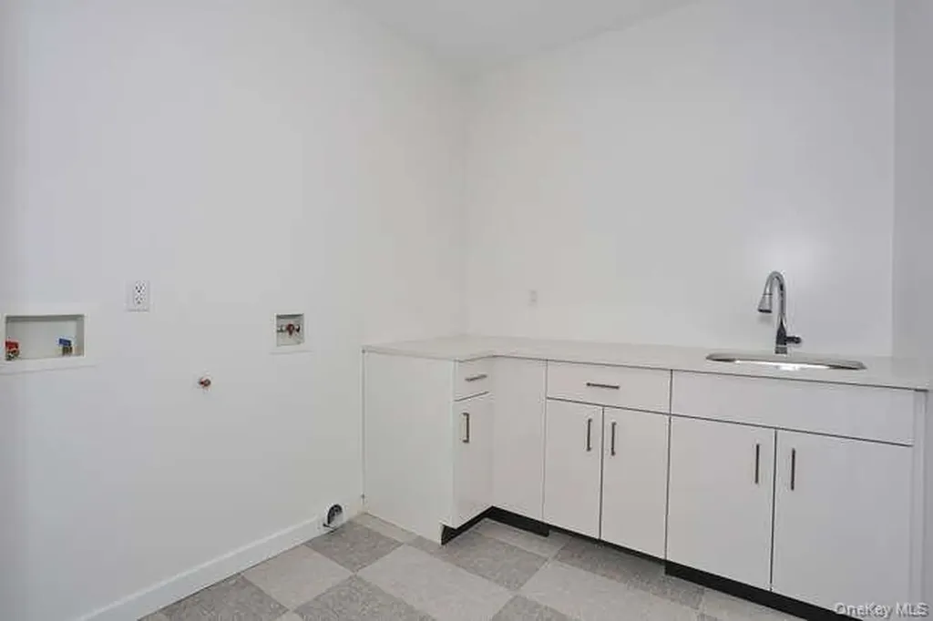 4 Howard Drive Spring Valley NY 10977