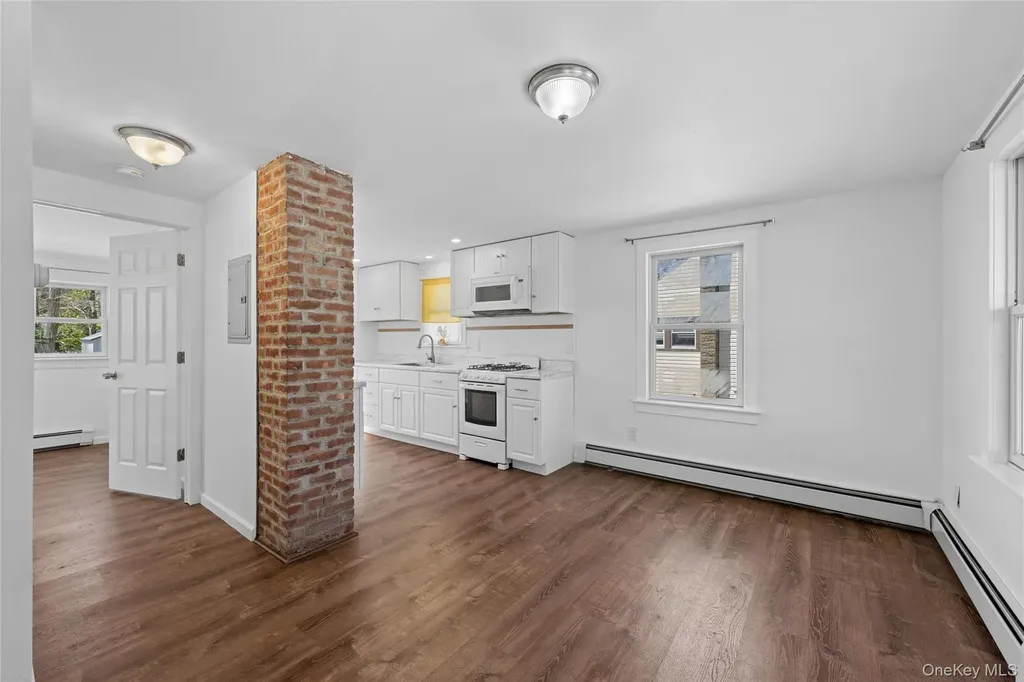713 Harrison Avenue Riverhead NY 11901