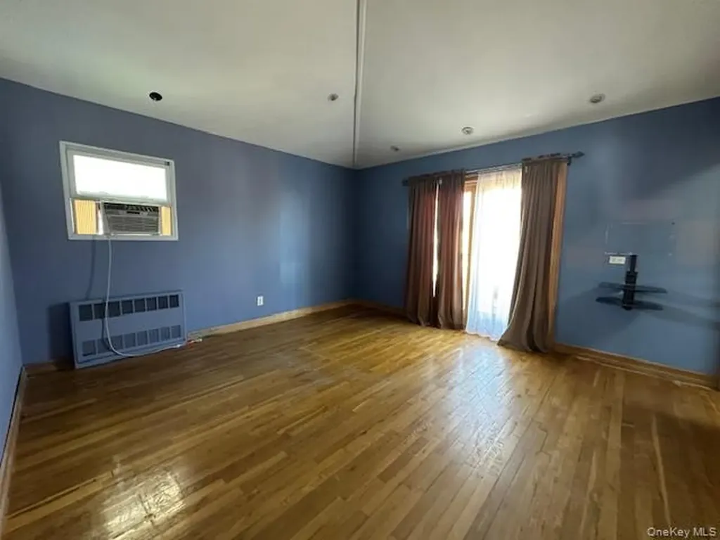 3260 Shore Road Oceanside NY 11572