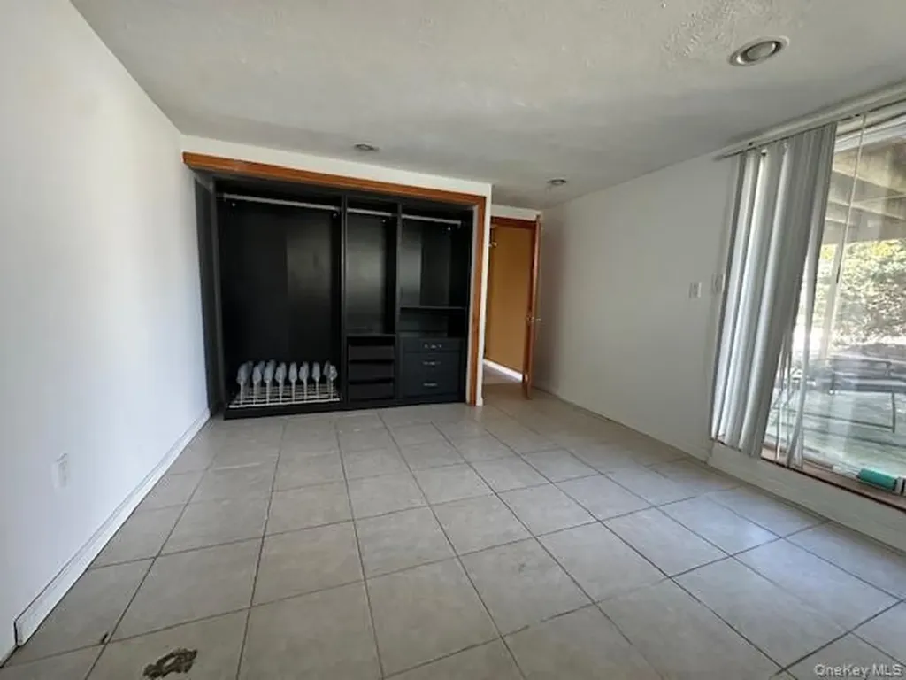 3260 Shore Road Oceanside NY 11572