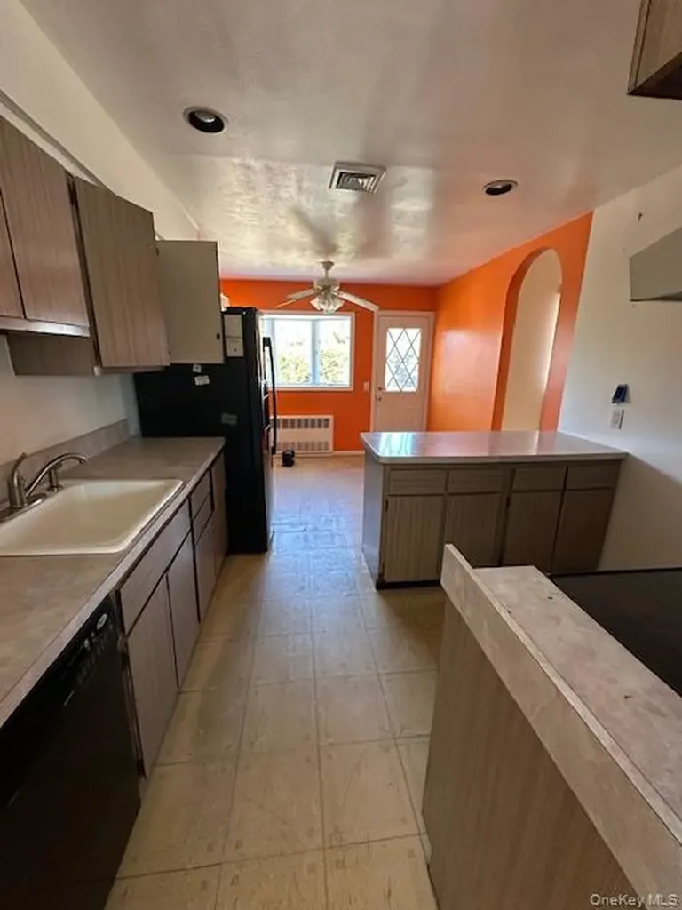 3260 Shore Road Oceanside NY 11572