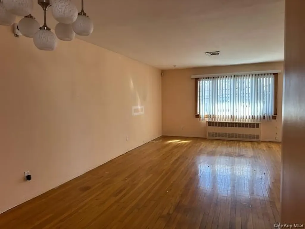 3260 Shore Road Oceanside NY 11572