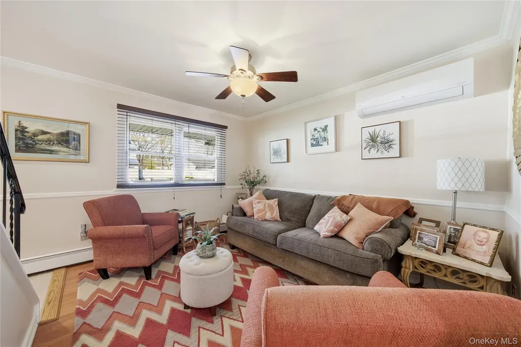 39 Fallen Leaf Road Holbrook NY 11741