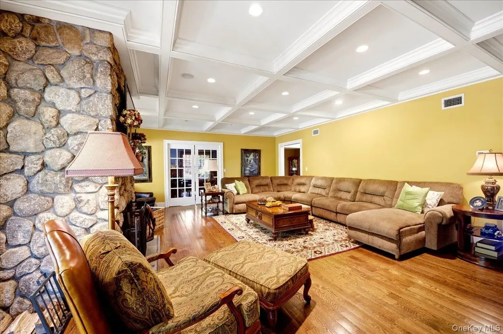 7 Ridgeview Circle Armonk NY 10504