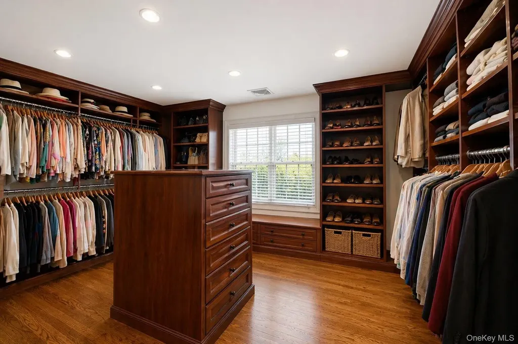 7 Ridgeview Circle Armonk NY 10504