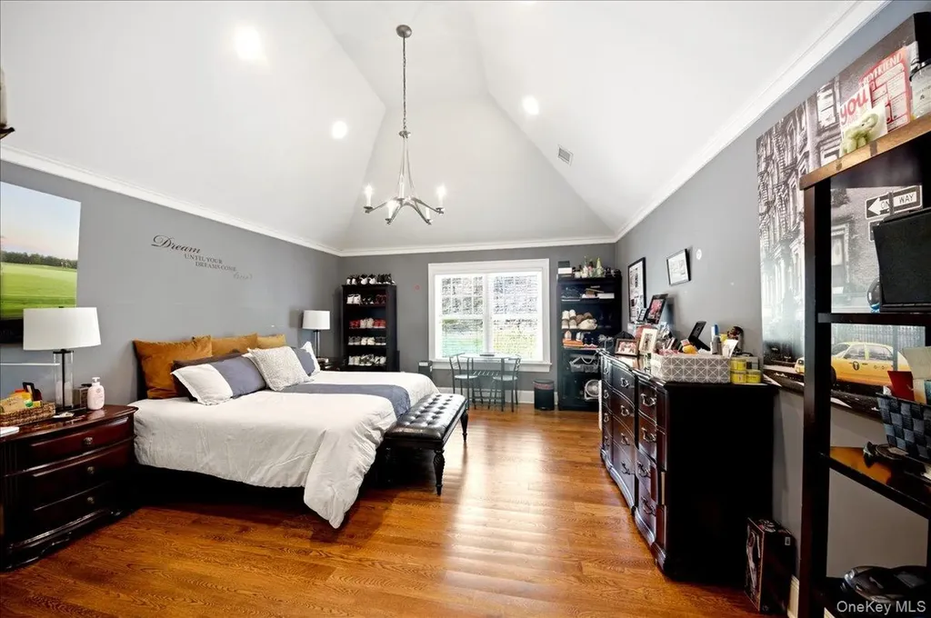 7 Ridgeview Circle Armonk NY 10504